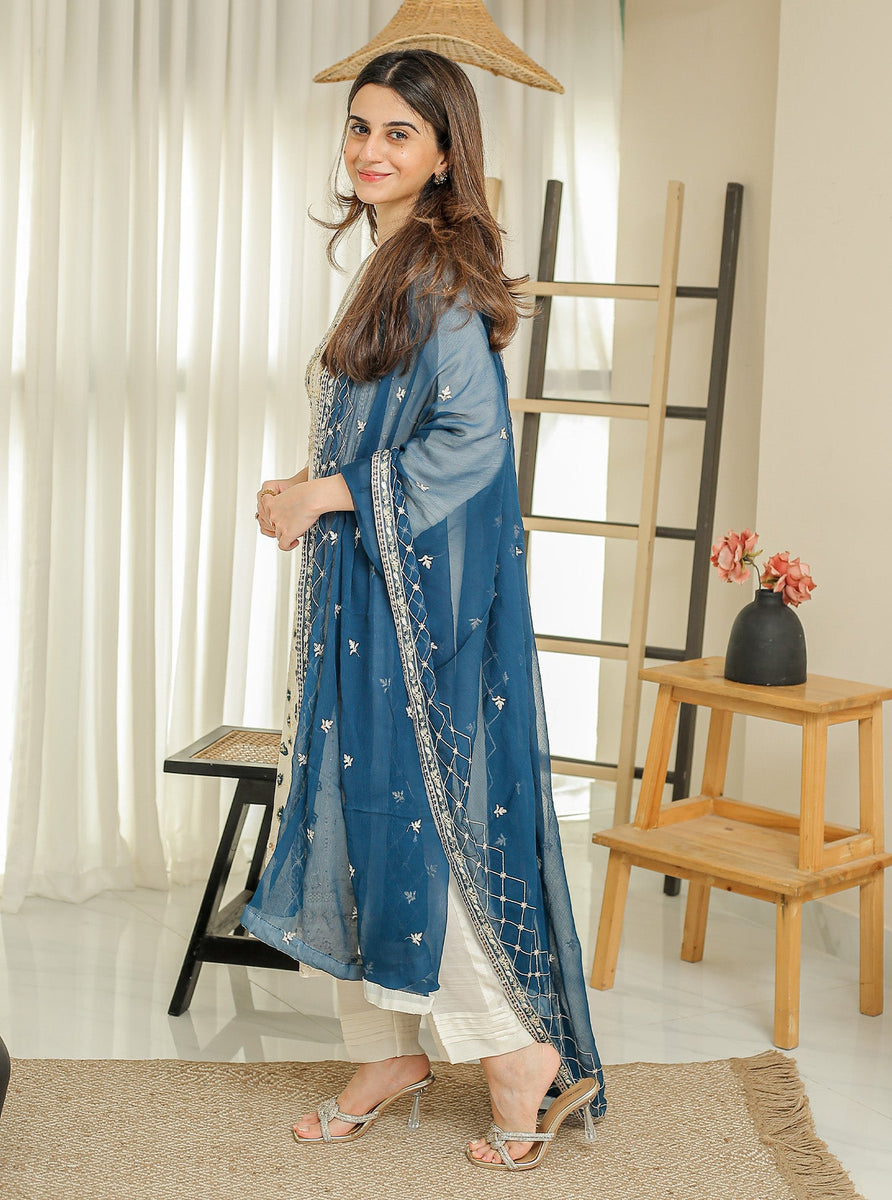 Aleesa - 3 Piece Embroidered Chiffon Suit – Rangeen